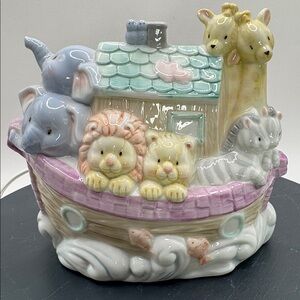Vintage Noah’s Ark Nightlight (works)